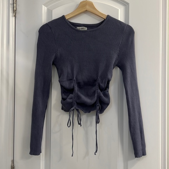 Ribbed knit cropped drawstring sweater - Picture 2 of 4